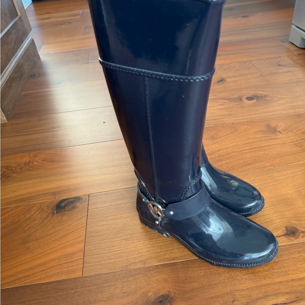 Michael Kors Glossy Navy Blue Women's Rain Boots